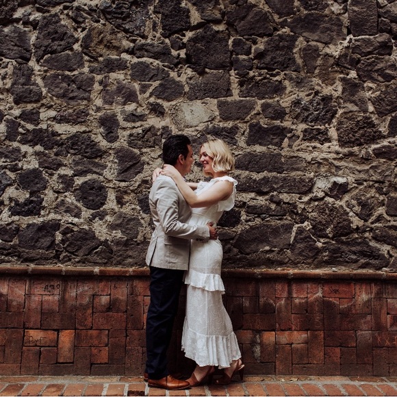 Tiered White Floral Embroidered Maxi Dress | M - Picture 3 of 13